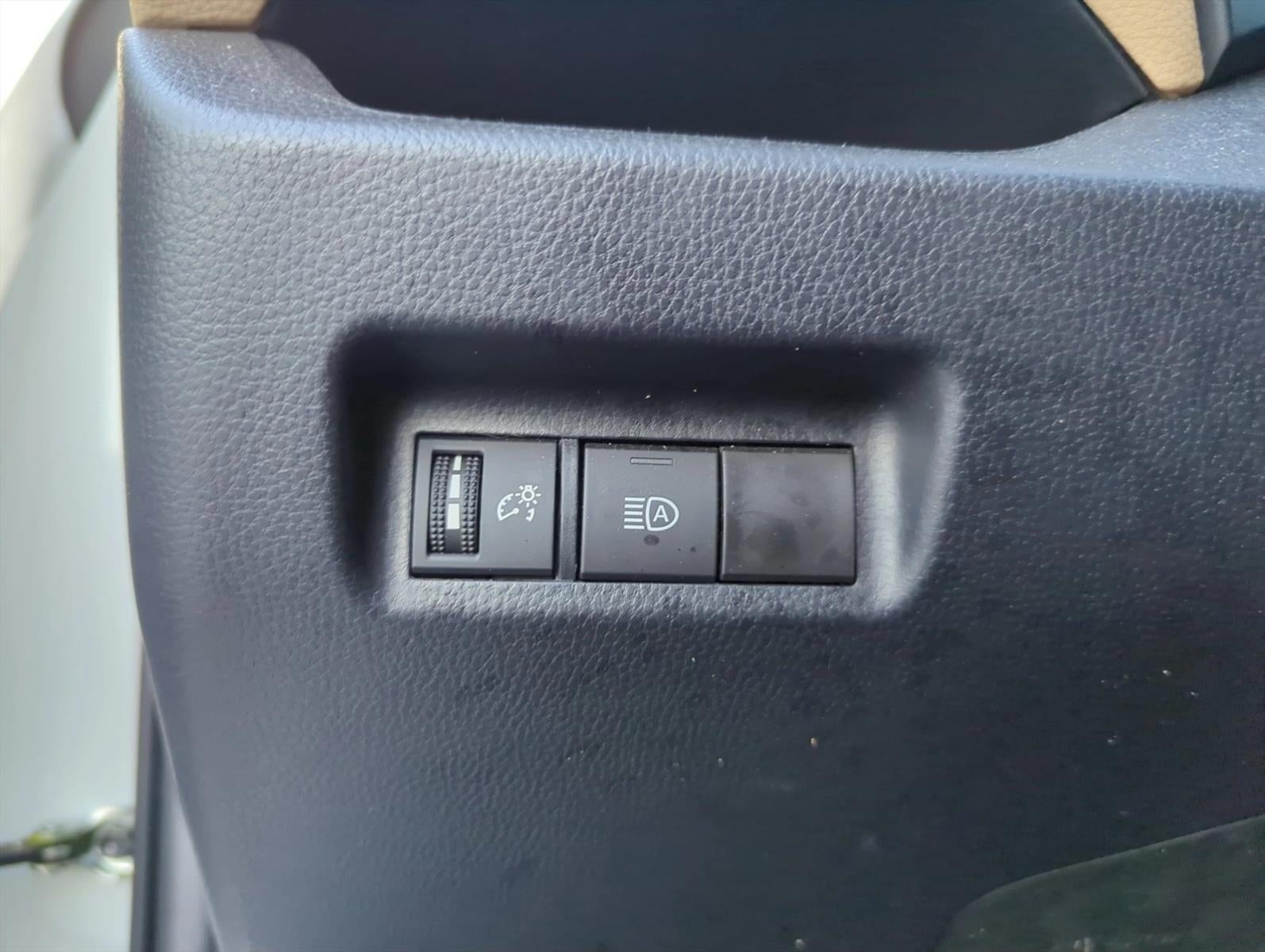 2023 Toyota RAV4 LE FWD (GS)