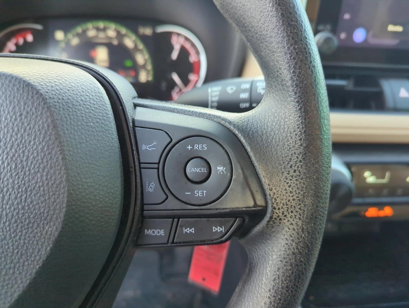 2023 Toyota RAV4 LE FWD (GS)