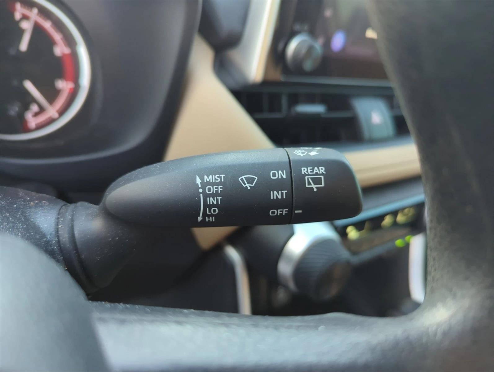 2023 Toyota RAV4 LE FWD (GS)