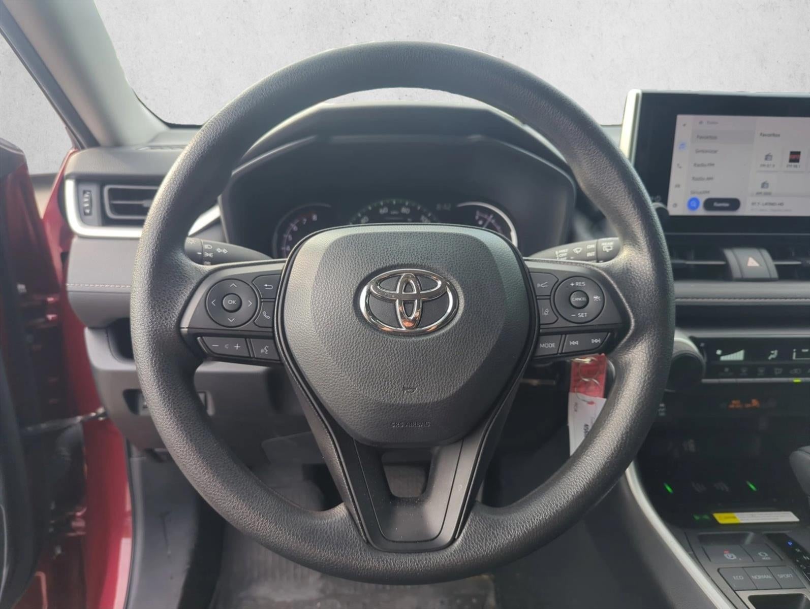 2024 Toyota RAV4 LE FWD (GS)