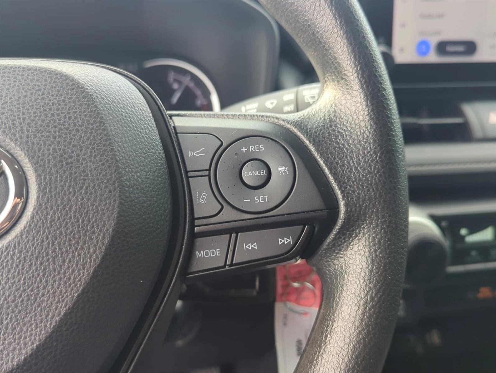 2024 Toyota RAV4 LE FWD (GS)