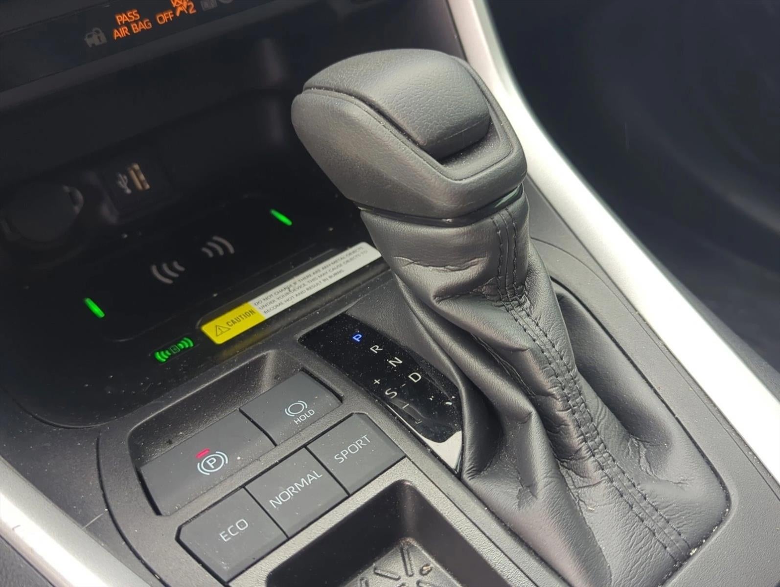 2024 Toyota RAV4 LE FWD (GS)