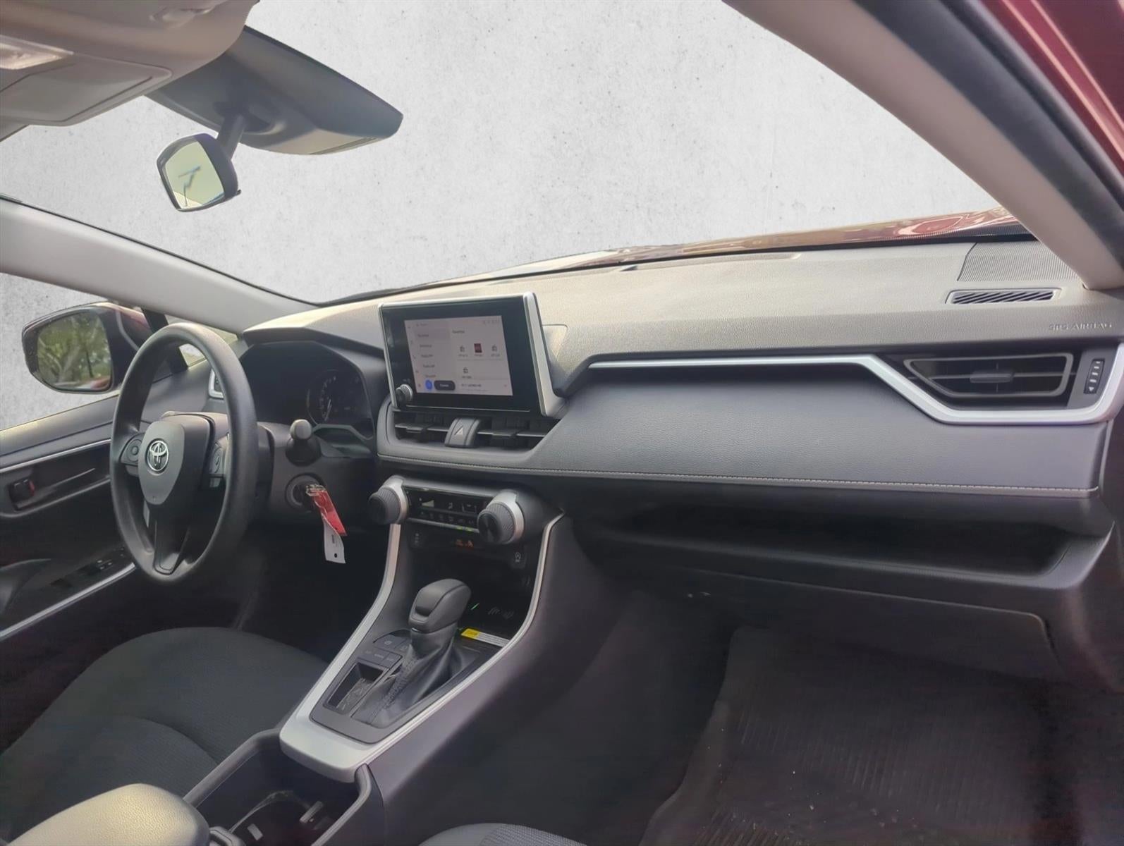 2024 Toyota RAV4 LE FWD (GS)