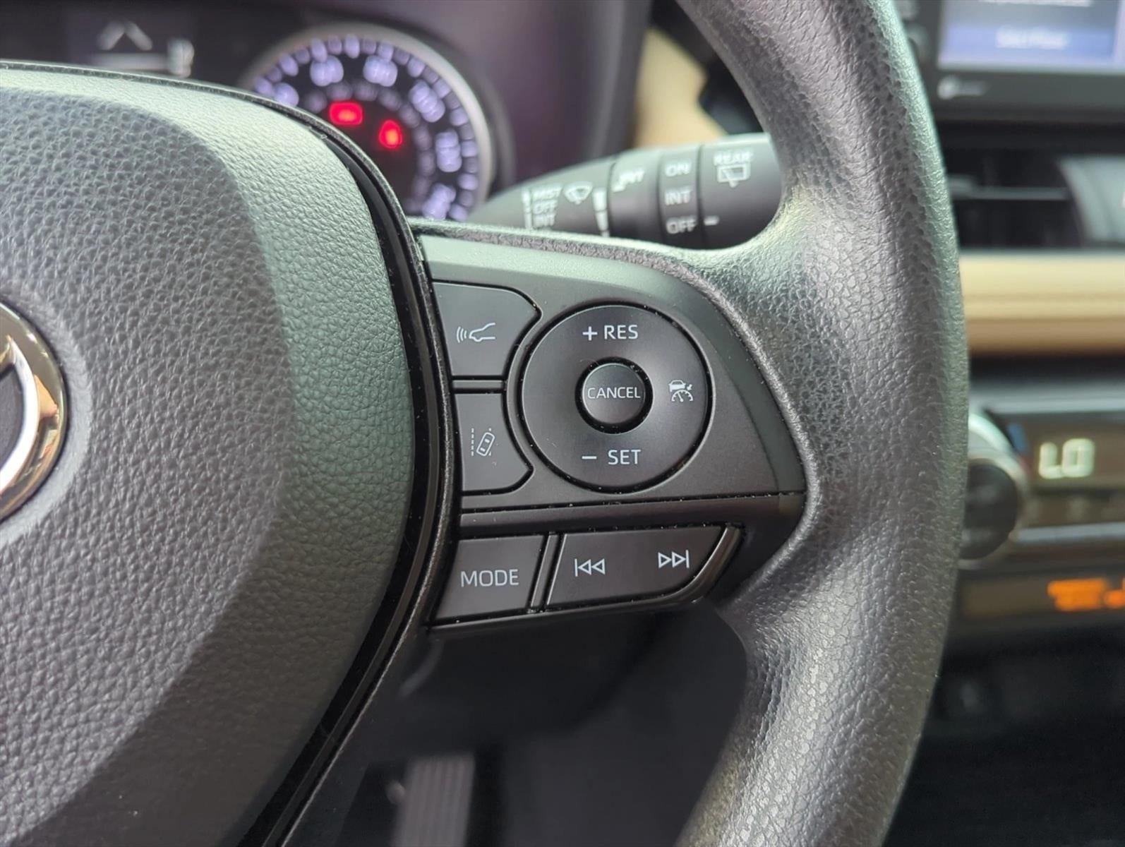 2022 Toyota RAV4 XLE AWD (Natl)