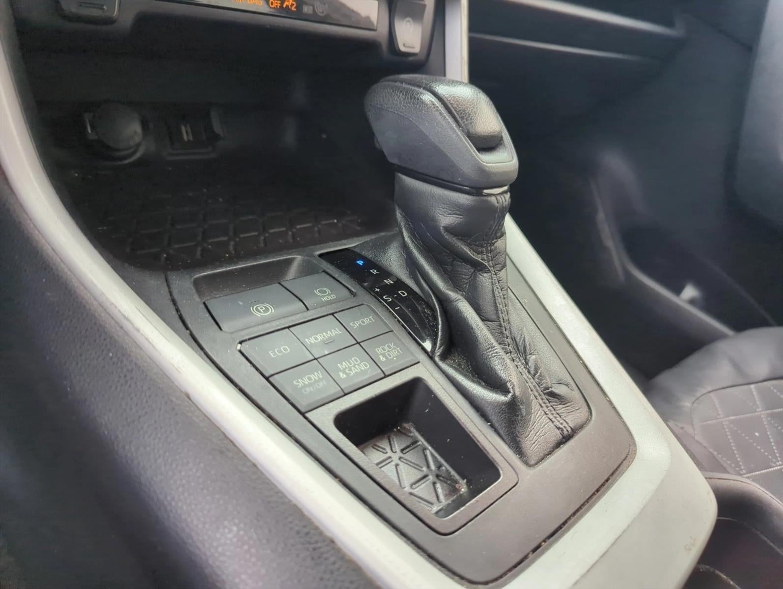 2021 Toyota RAV4 XLE AWD (Natl)