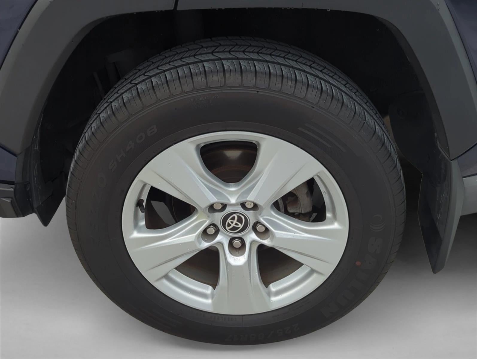 2021 Toyota RAV4 XLE AWD (Natl)