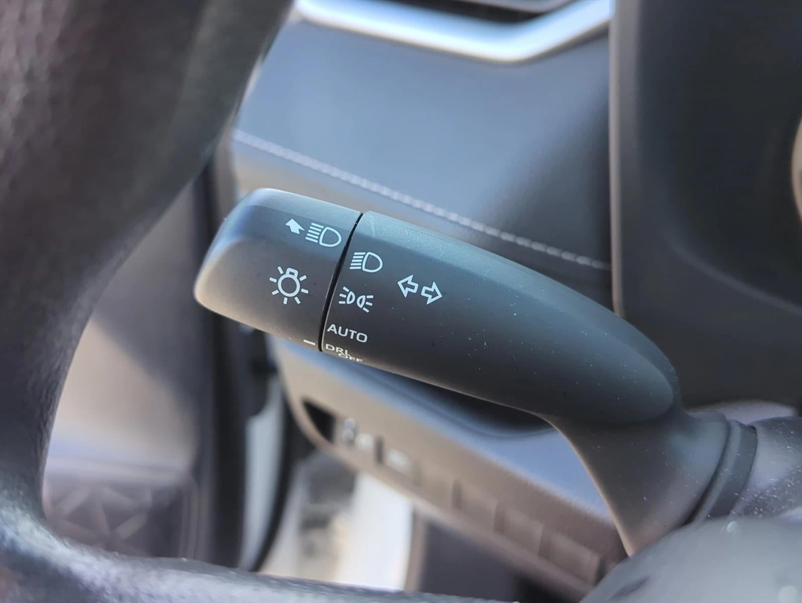 2024 Toyota RAV4 Hybrid XLE AWD (Natl)
