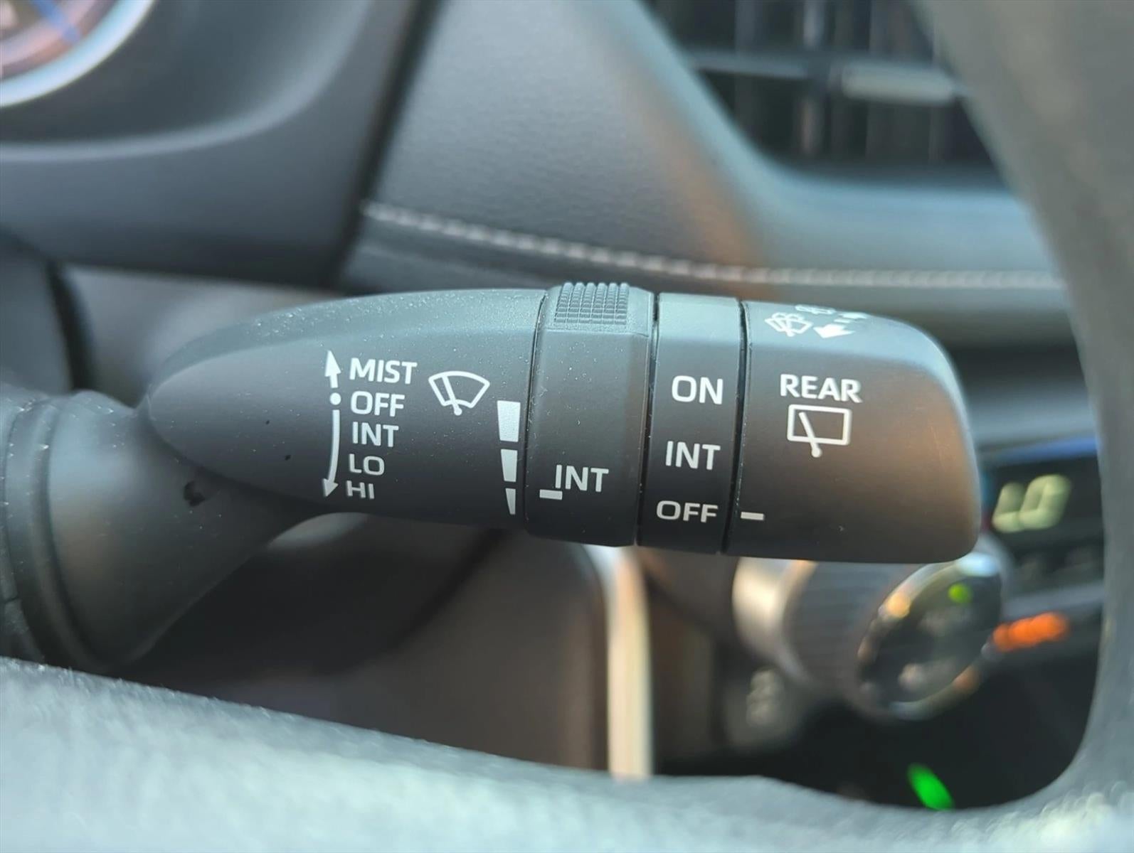 2024 Toyota RAV4 Hybrid XLE AWD (Natl)