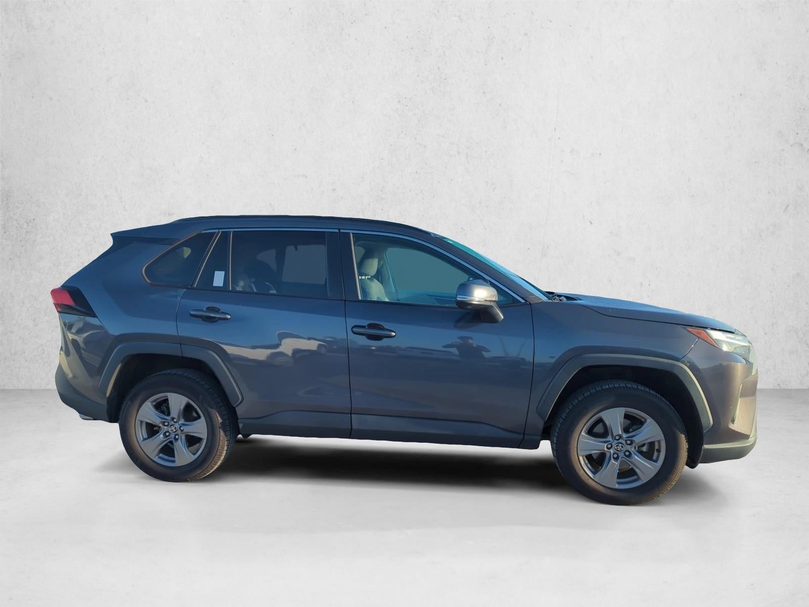 2022 Toyota RAV4 XLE FWD (GS)