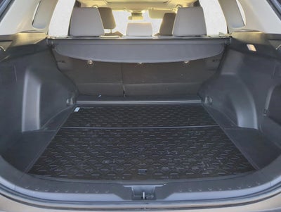 2022 Toyota RAV4 XLE FWD (GS)