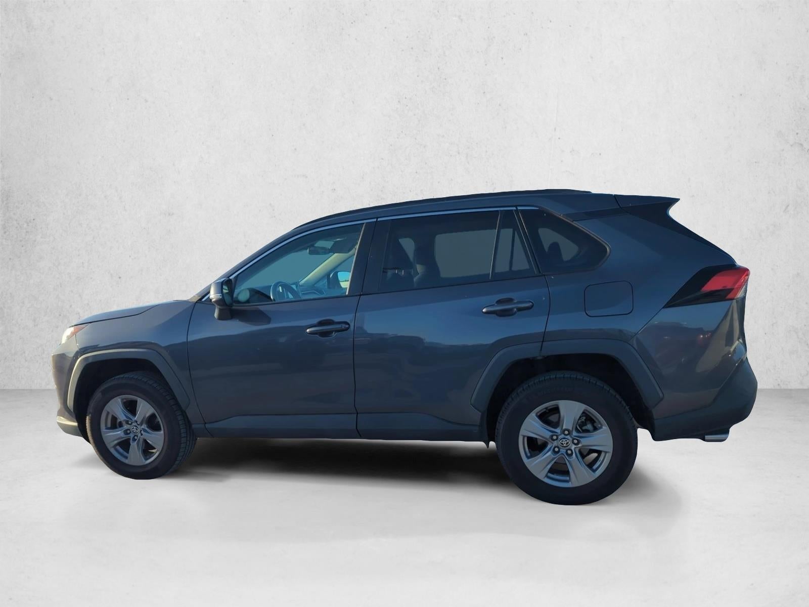 2022 Toyota RAV4 XLE FWD (GS)