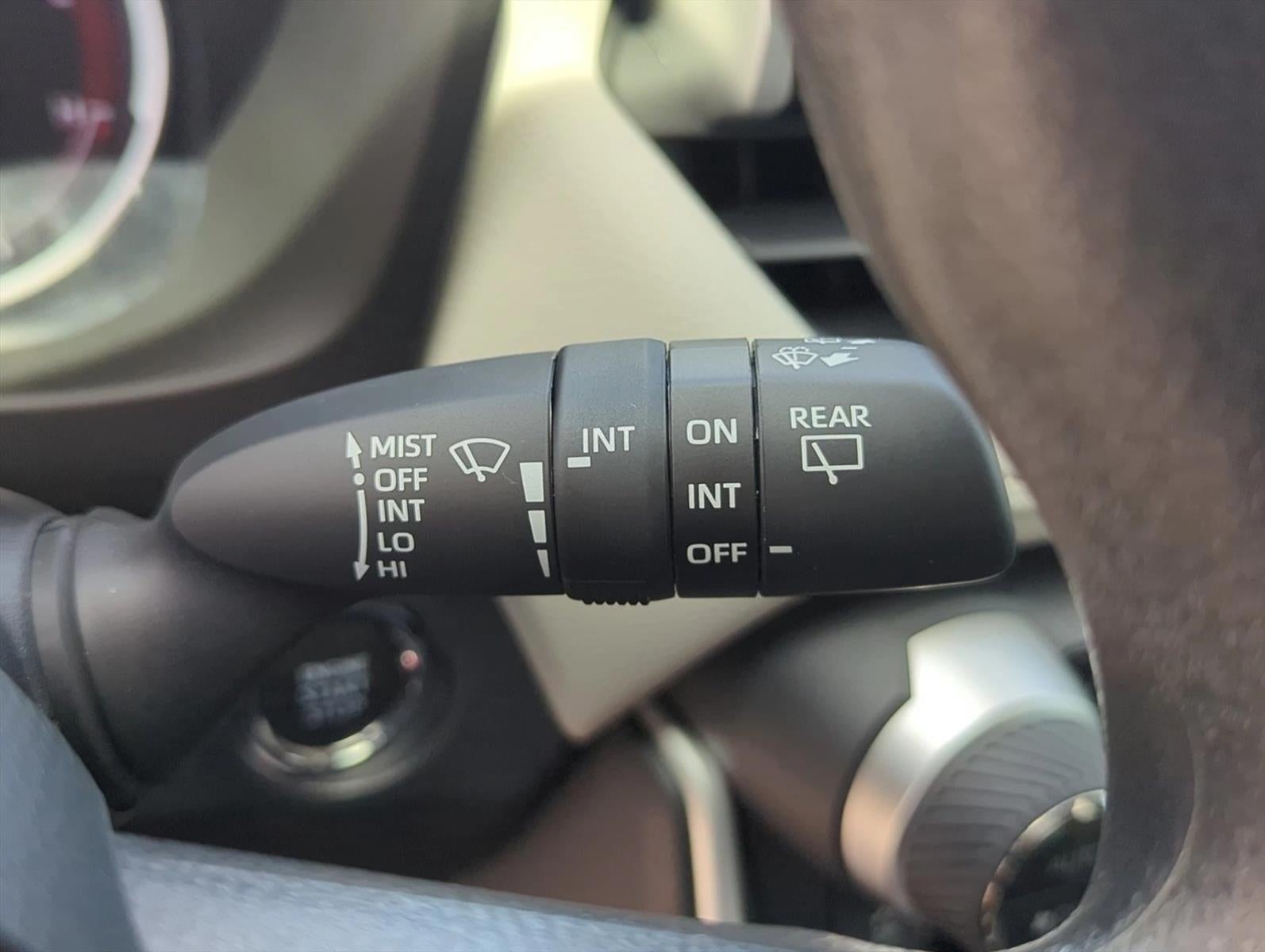 2024 Toyota RAV4 XLE FWD (Natl)