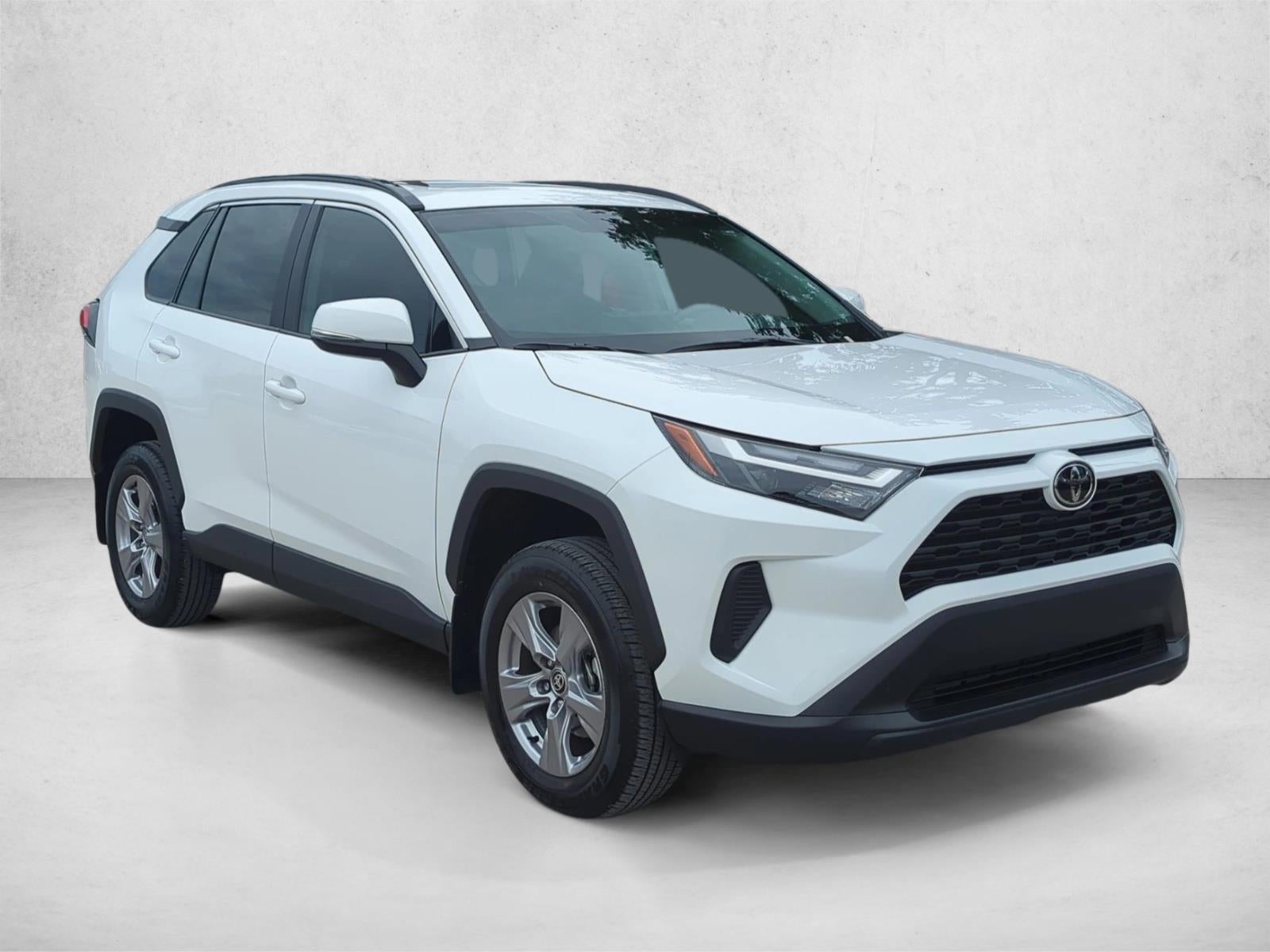 2025 Toyota RAV4 XLE FWD (GS)
