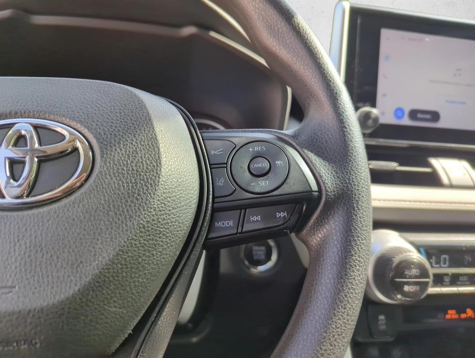 2023 Toyota RAV4 XLE FWD (GS)