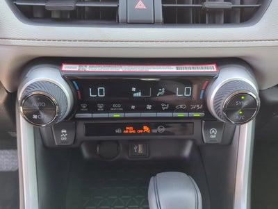 2025 Toyota RAV4 XLE FWD (GS)