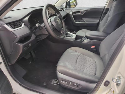 2025 Toyota RAV4 XLE FWD (GS)