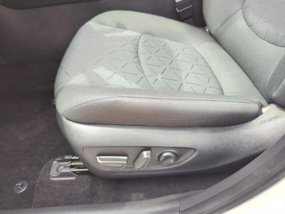 2025 Toyota RAV4 XLE FWD (GS)