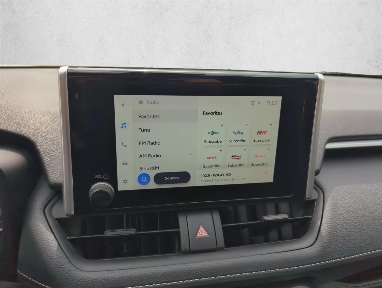 2025 Toyota RAV4 XLE FWD (GS)