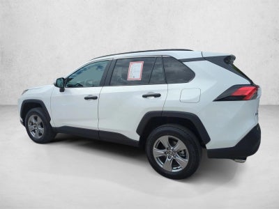2025 Toyota RAV4 XLE FWD (GS)