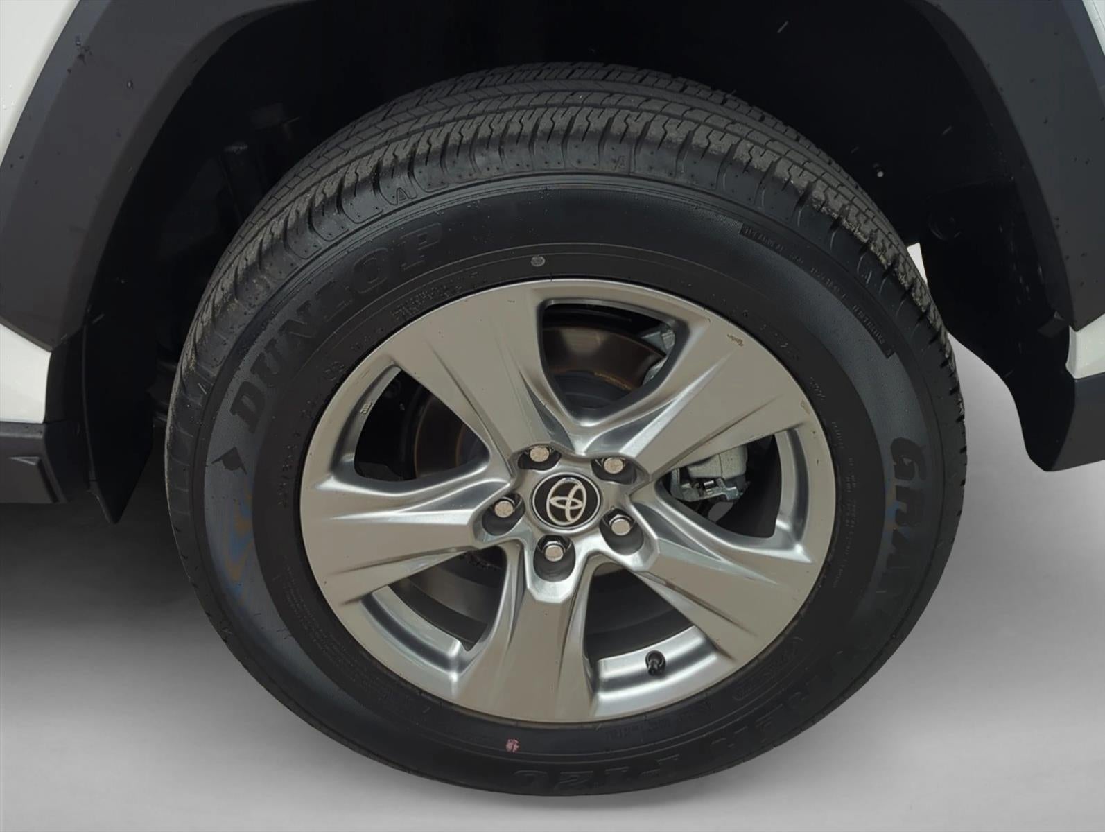 2025 Toyota RAV4 XLE FWD (GS)