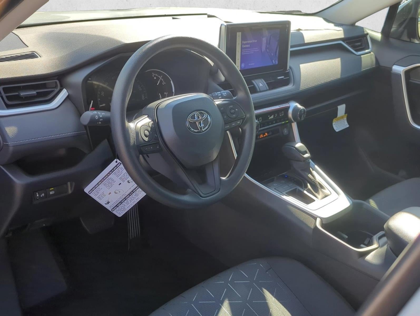 2025 Toyota RAV4 XLE FWD (GS)