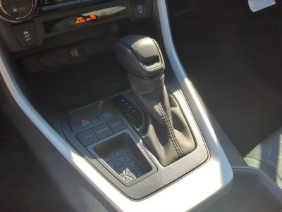 2025 Toyota RAV4 XLE FWD (GS)