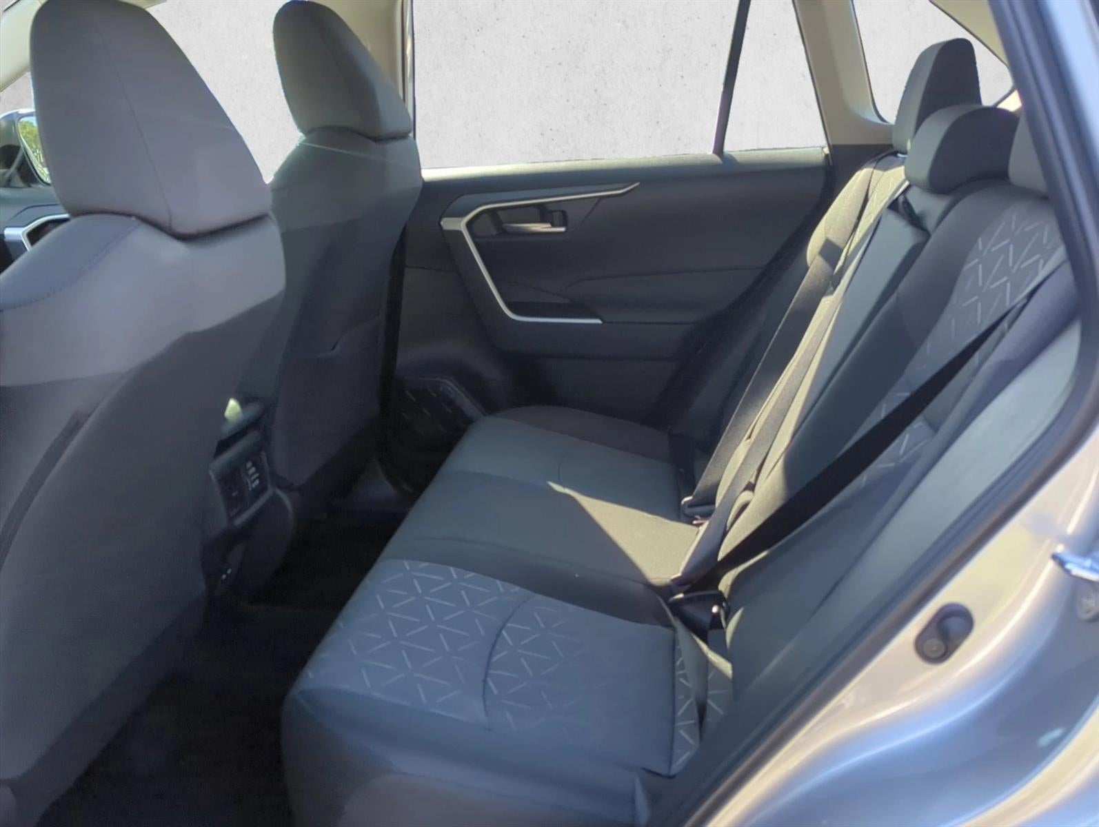 2025 Toyota RAV4 XLE FWD (GS)