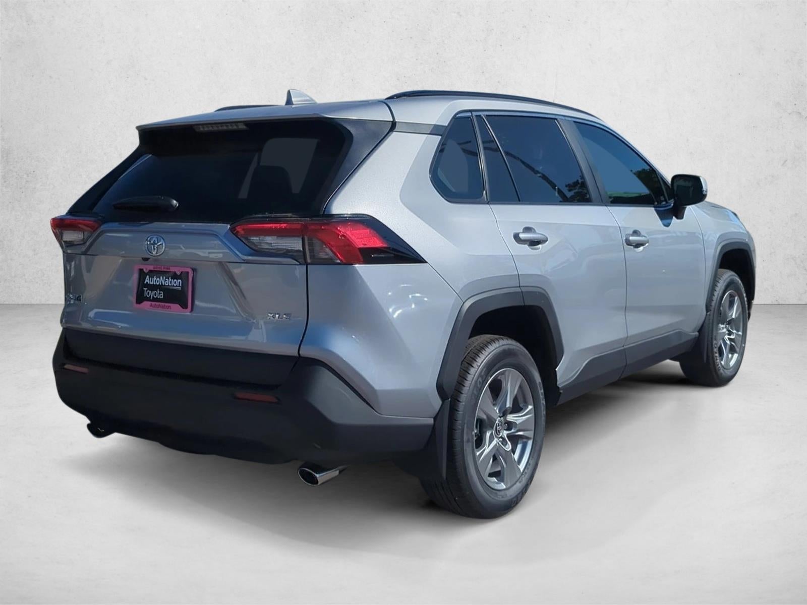 2025 Toyota RAV4 XLE FWD (GS)