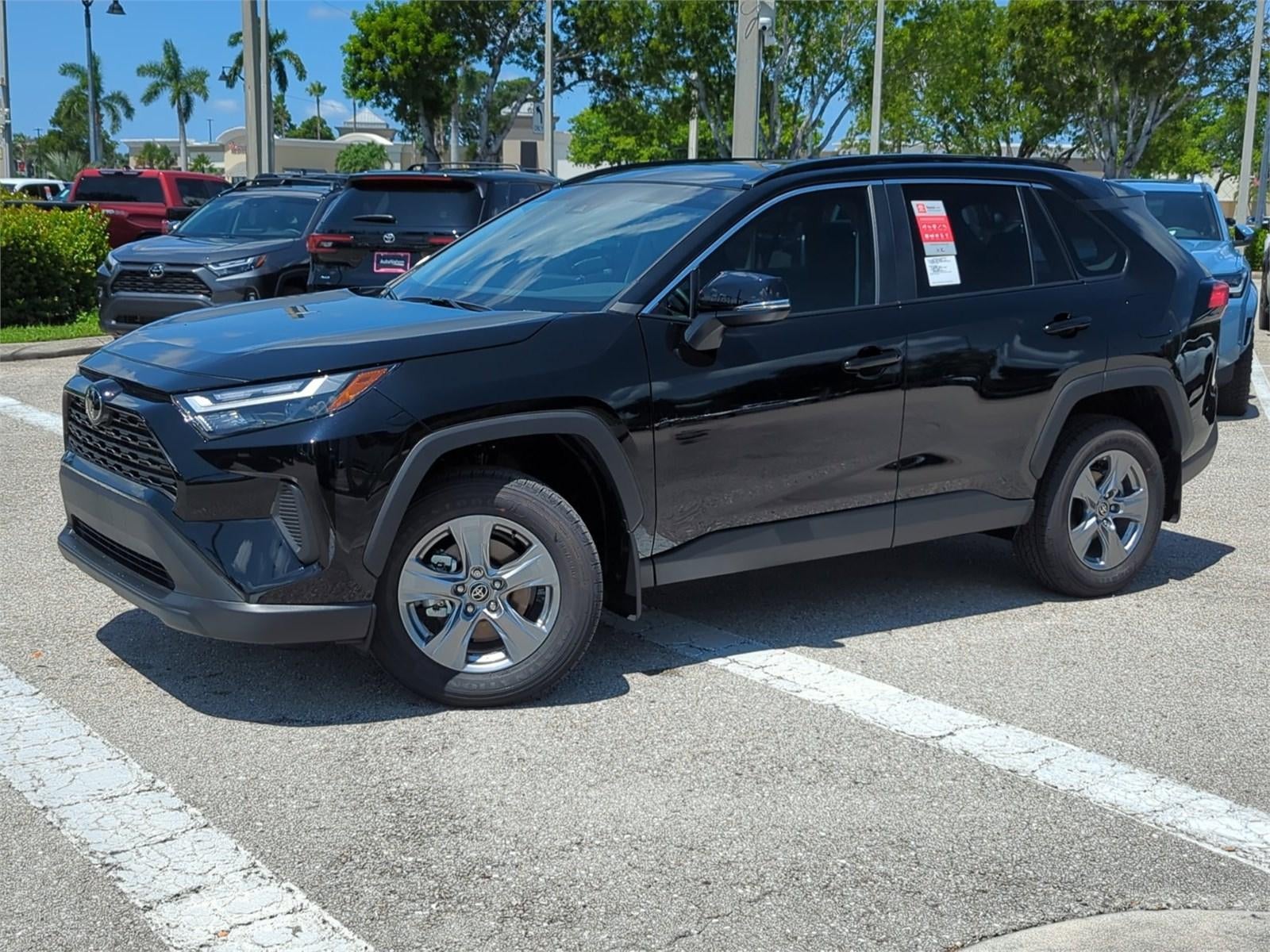 2025 Toyota RAV4 XLE FWD (GS)