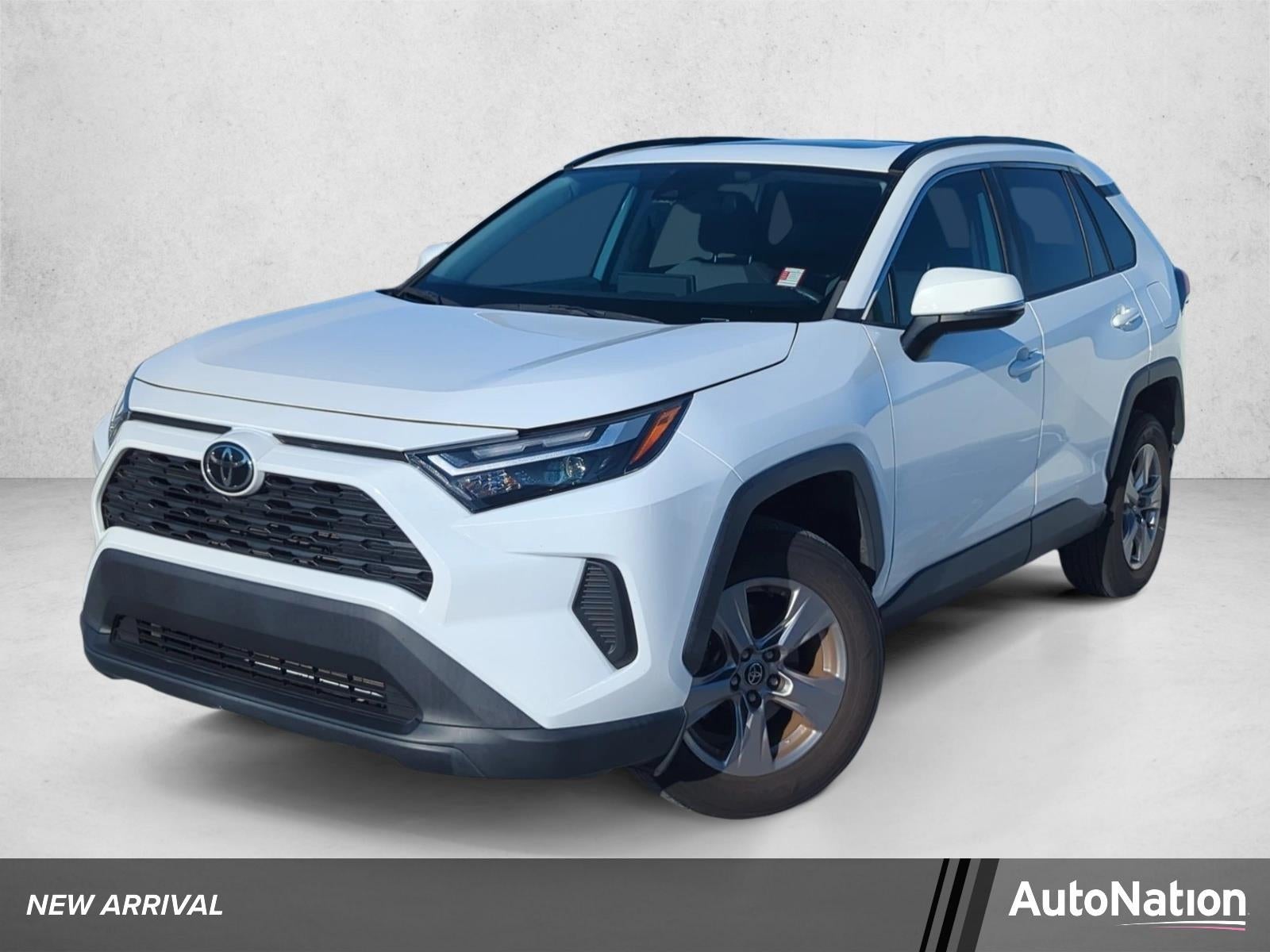 2022 Toyota RAV4 XLE FWD (GS)