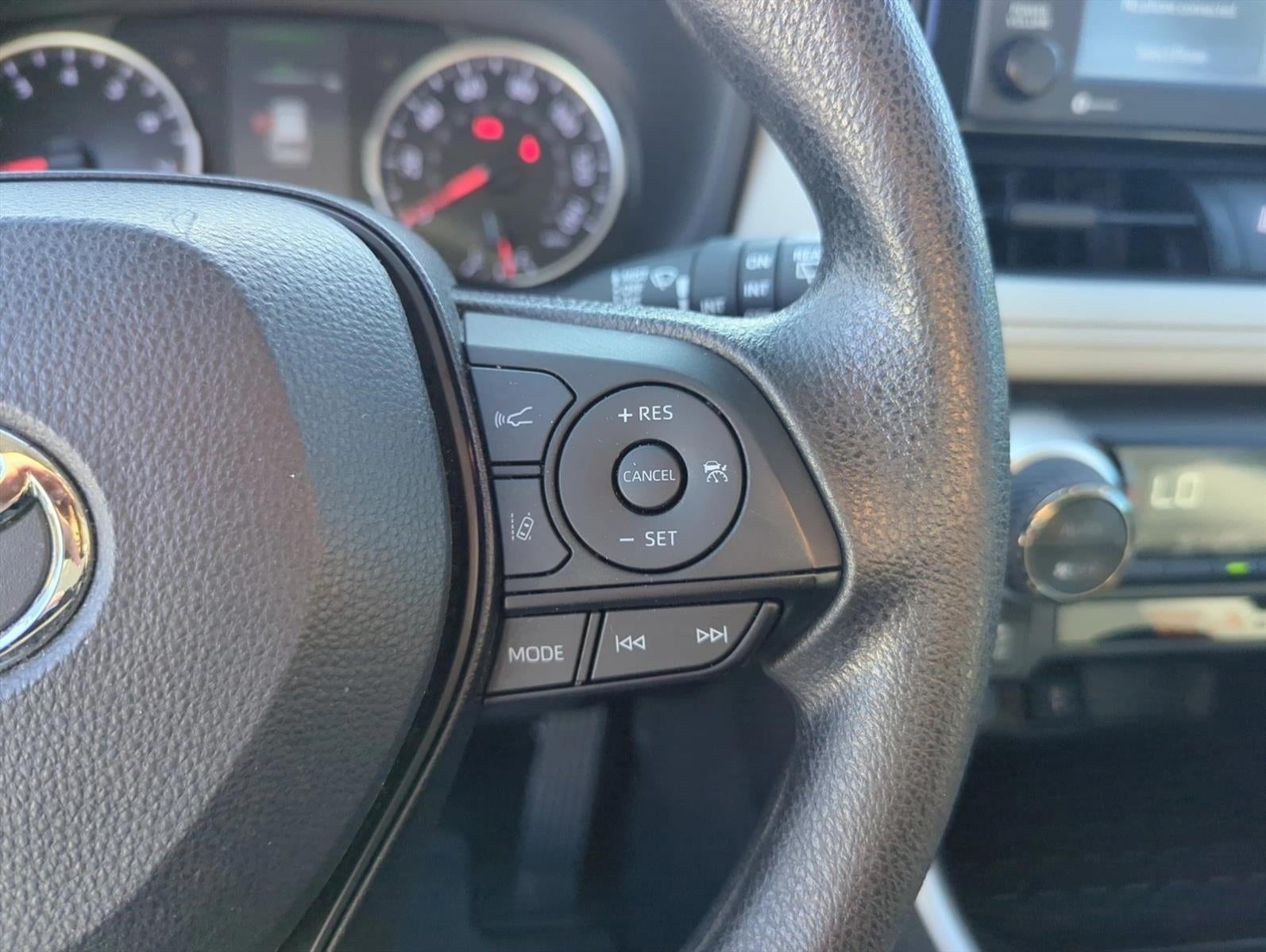 2022 Toyota RAV4 XLE FWD (GS)