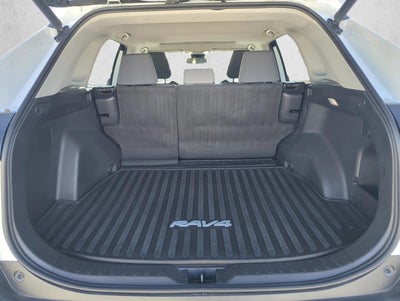 2022 Toyota RAV4 XLE FWD (GS)