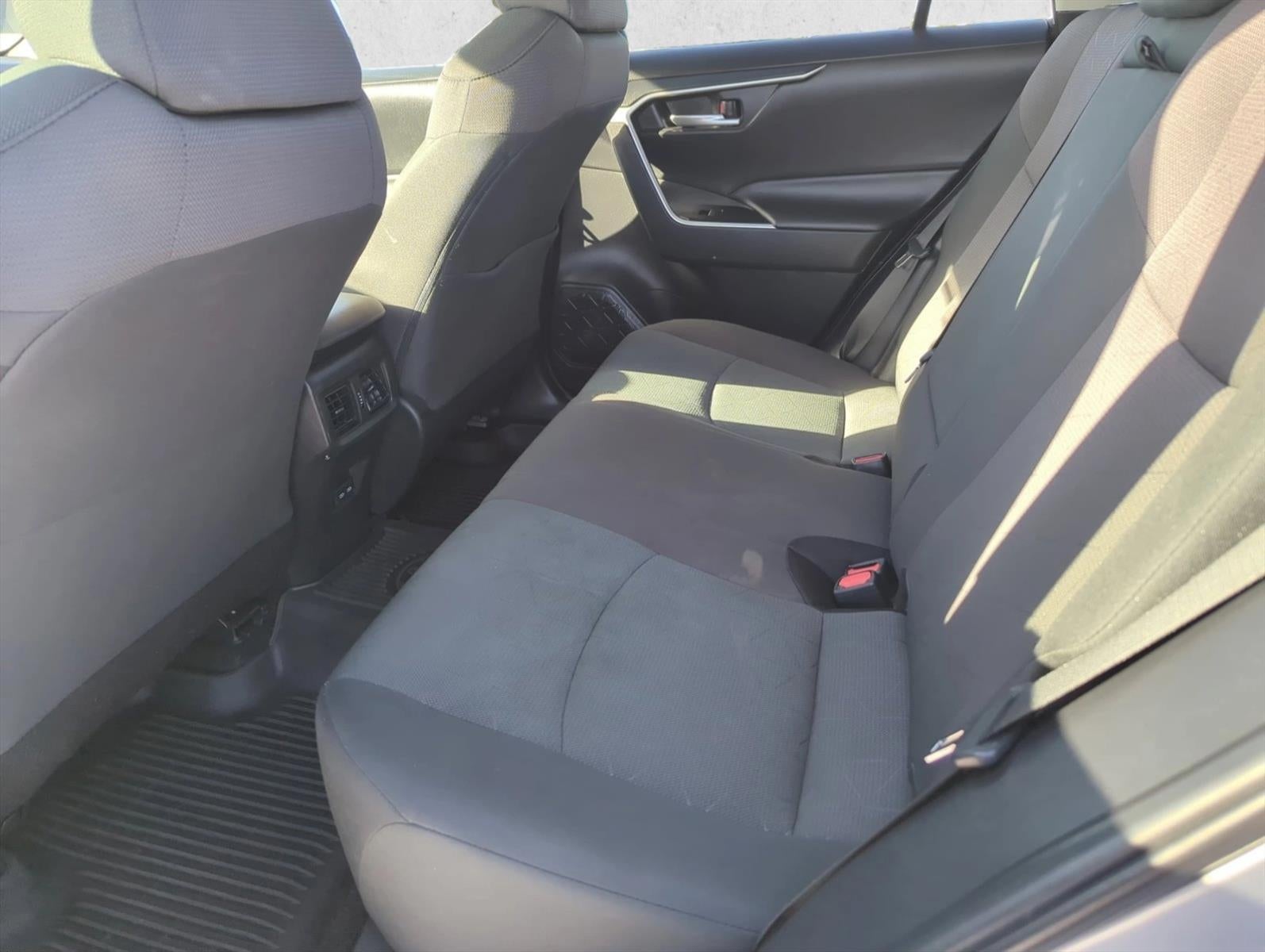 2024 Toyota RAV4 XLE FWD (Natl)