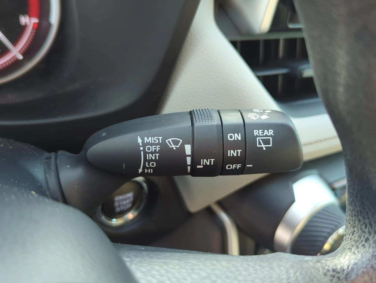2024 Toyota RAV4 XLE FWD (Natl)