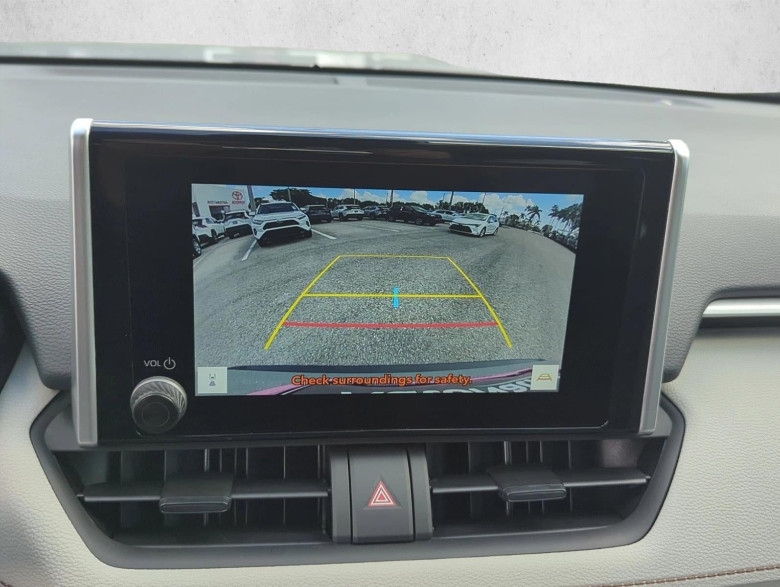 2025 Toyota RAV4 XLE FWD (GS)