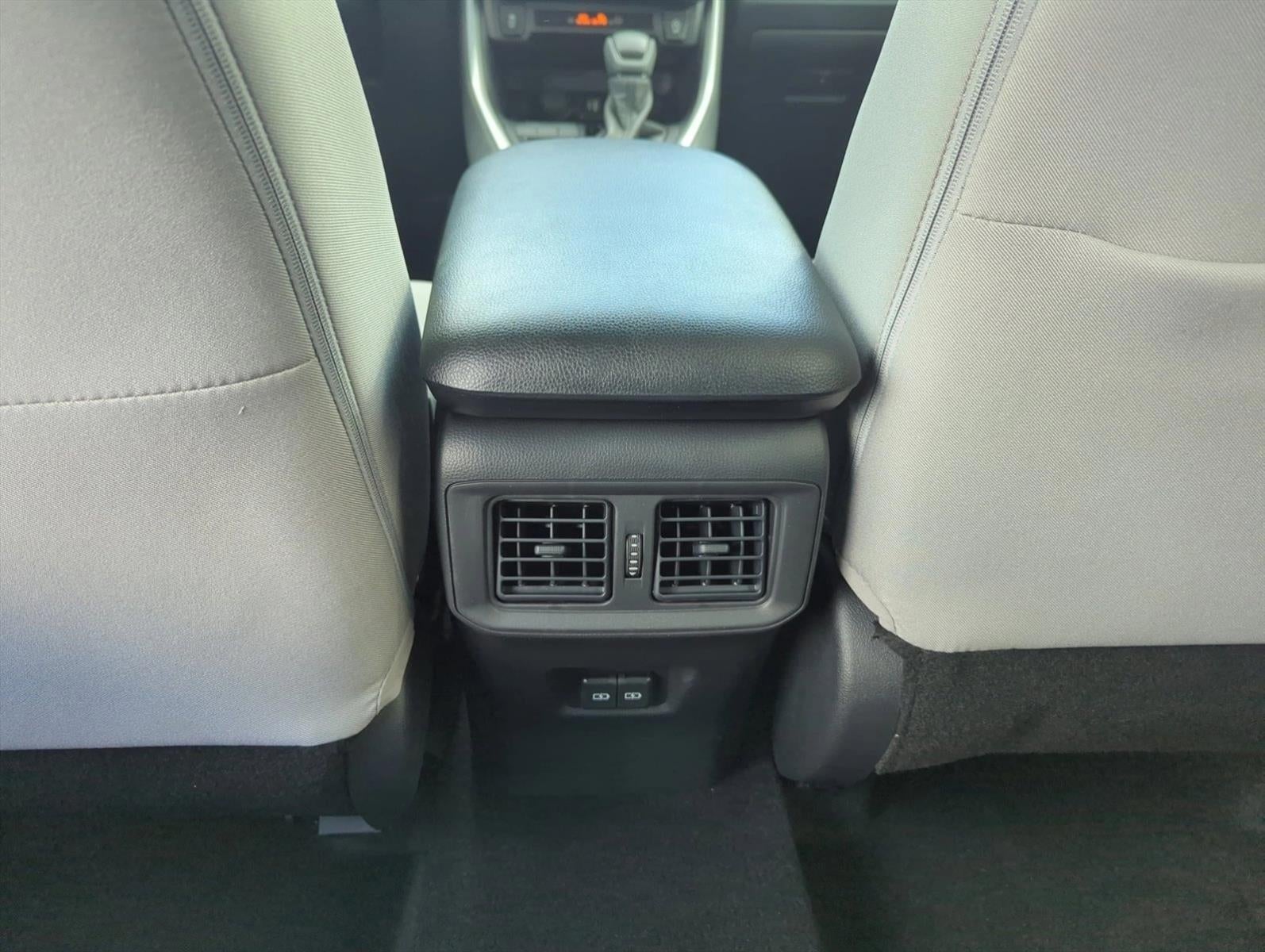 2025 Toyota RAV4 XLE FWD (GS)