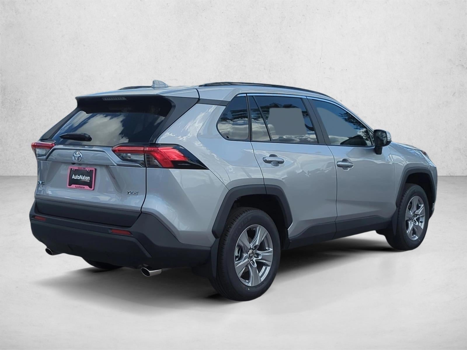 2025 Toyota RAV4 XLE FWD (GS)