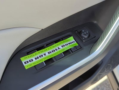 2025 Toyota RAV4 XLE FWD (GS)