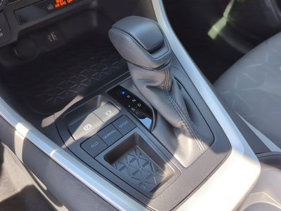 2025 Toyota RAV4 XLE FWD (GS)