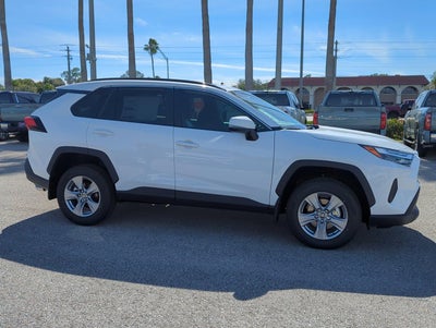 2025 Toyota RAV4 XLE FWD (GS)