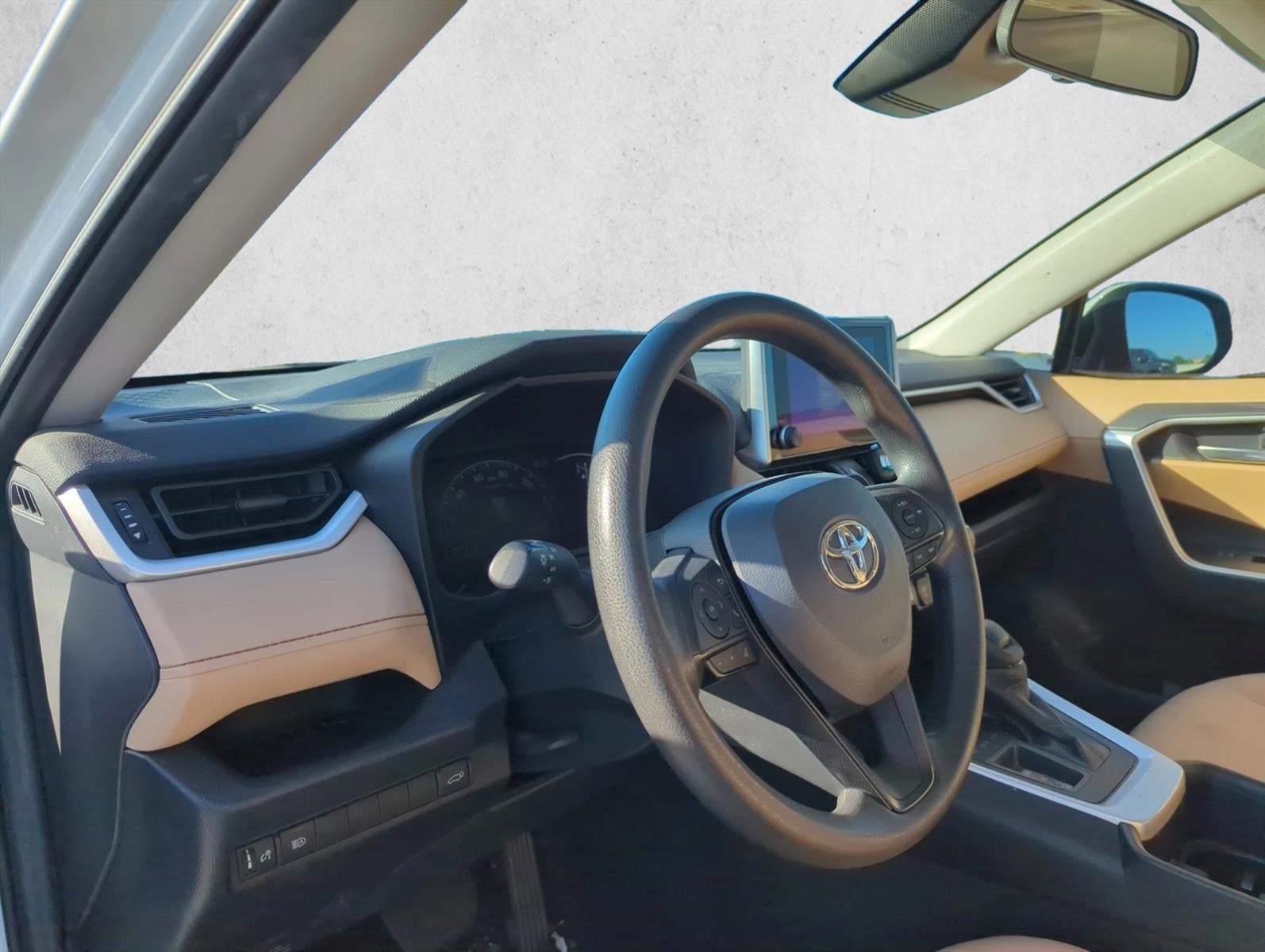 2023 Toyota RAV4 XLE FWD (GS)