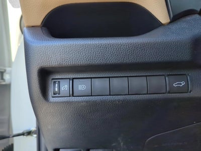 2023 Toyota RAV4 XLE FWD (GS)