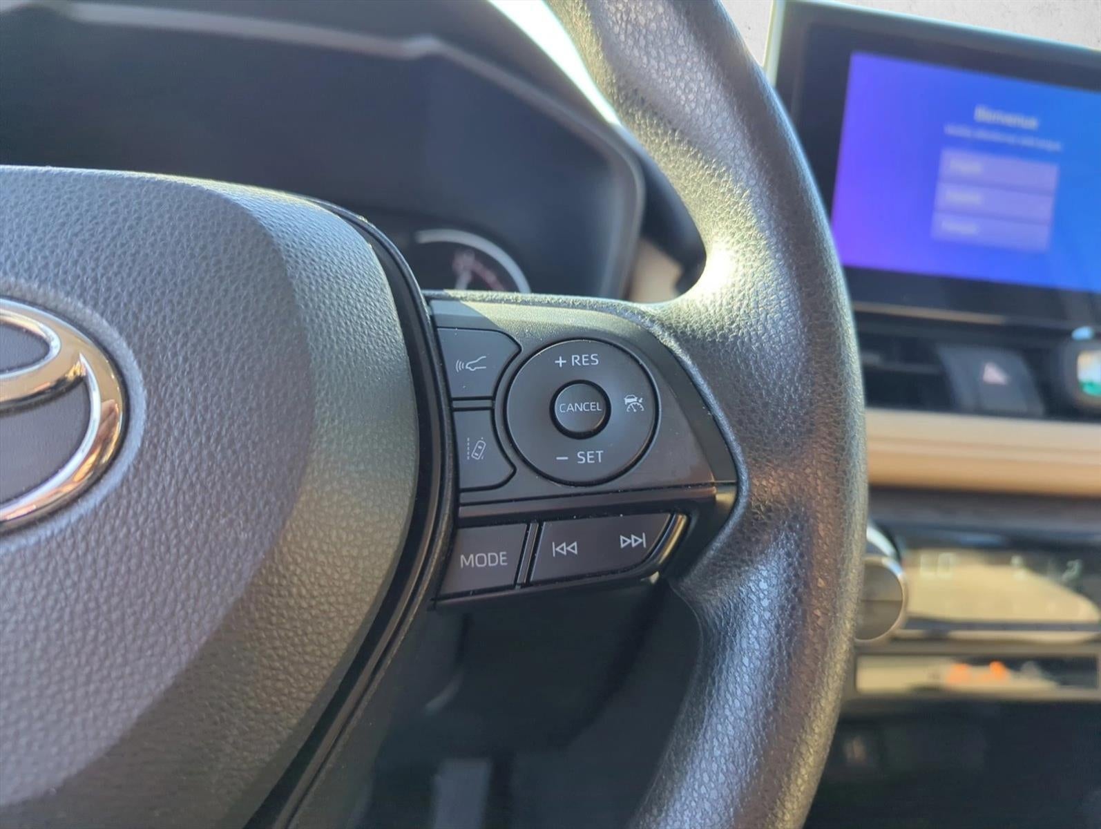2023 Toyota RAV4 XLE FWD (GS)