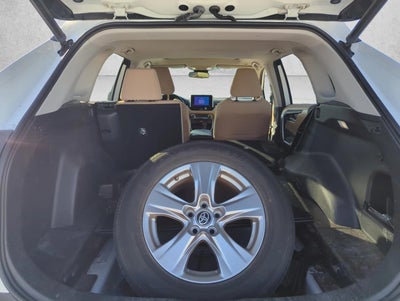 2023 Toyota RAV4 XLE FWD (GS)