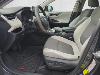2021 Toyota RAV4 XLE FWD (GS)