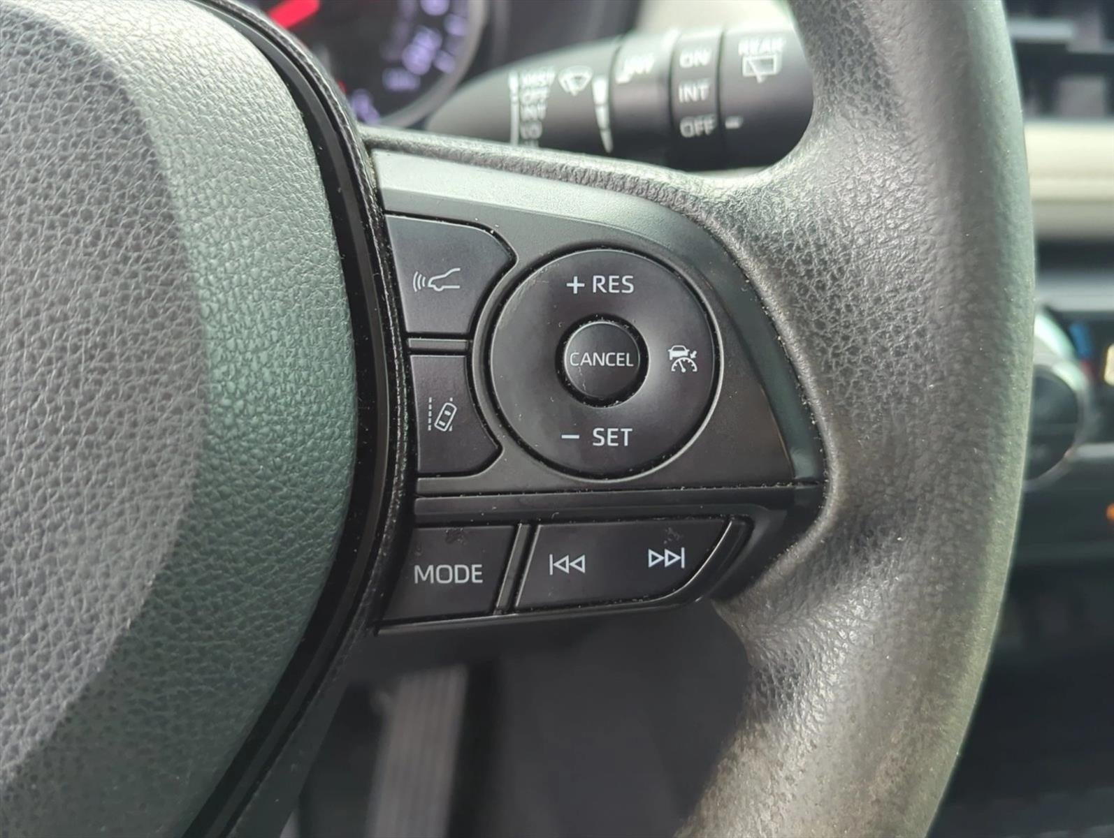 2021 Toyota RAV4 XLE FWD (GS)