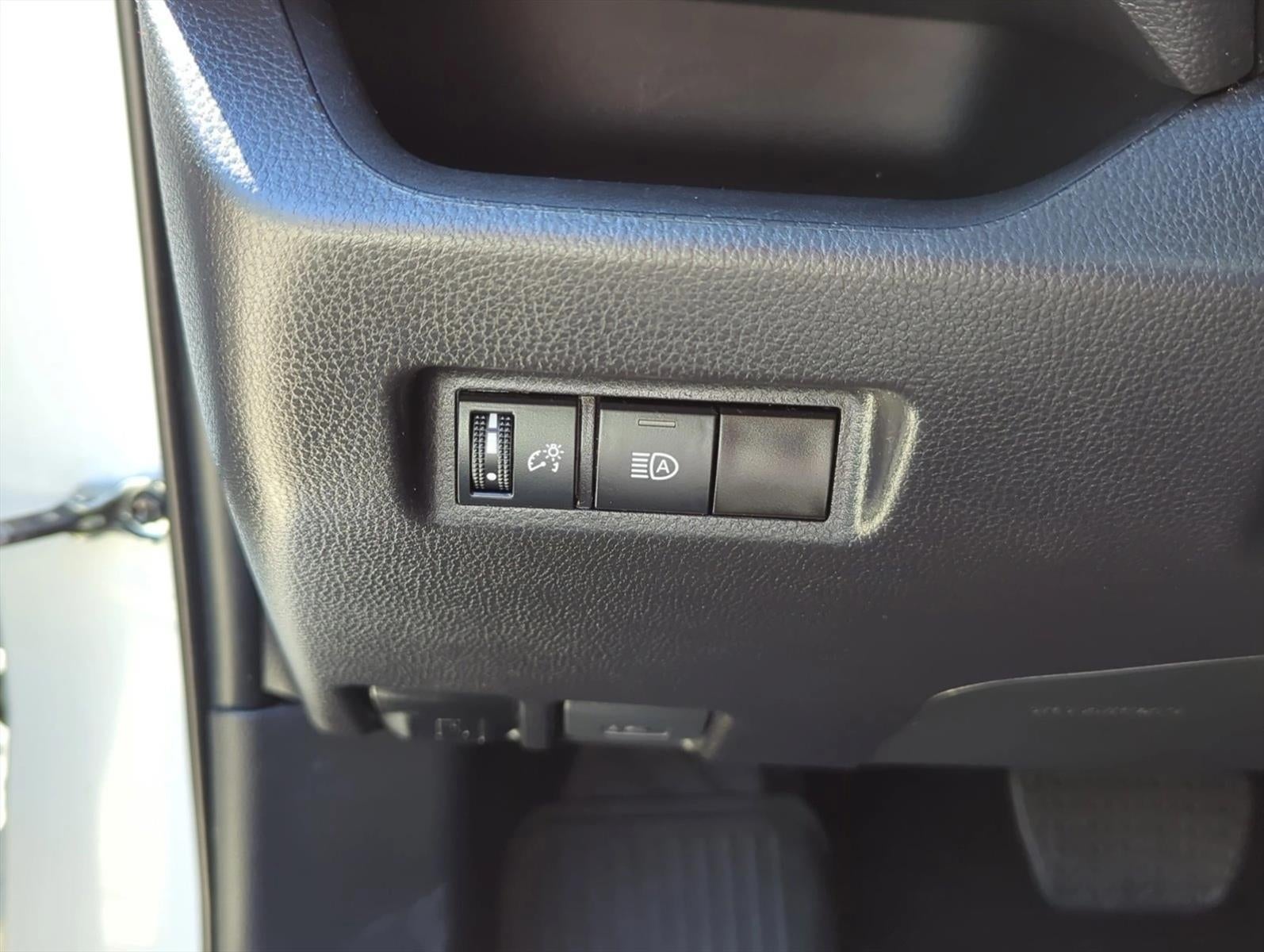 2024 Toyota RAV4 XLE FWD (Natl)