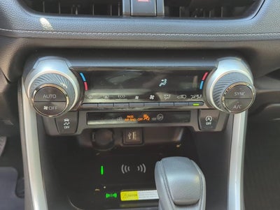 2024 Toyota RAV4 XLE FWD (Natl)