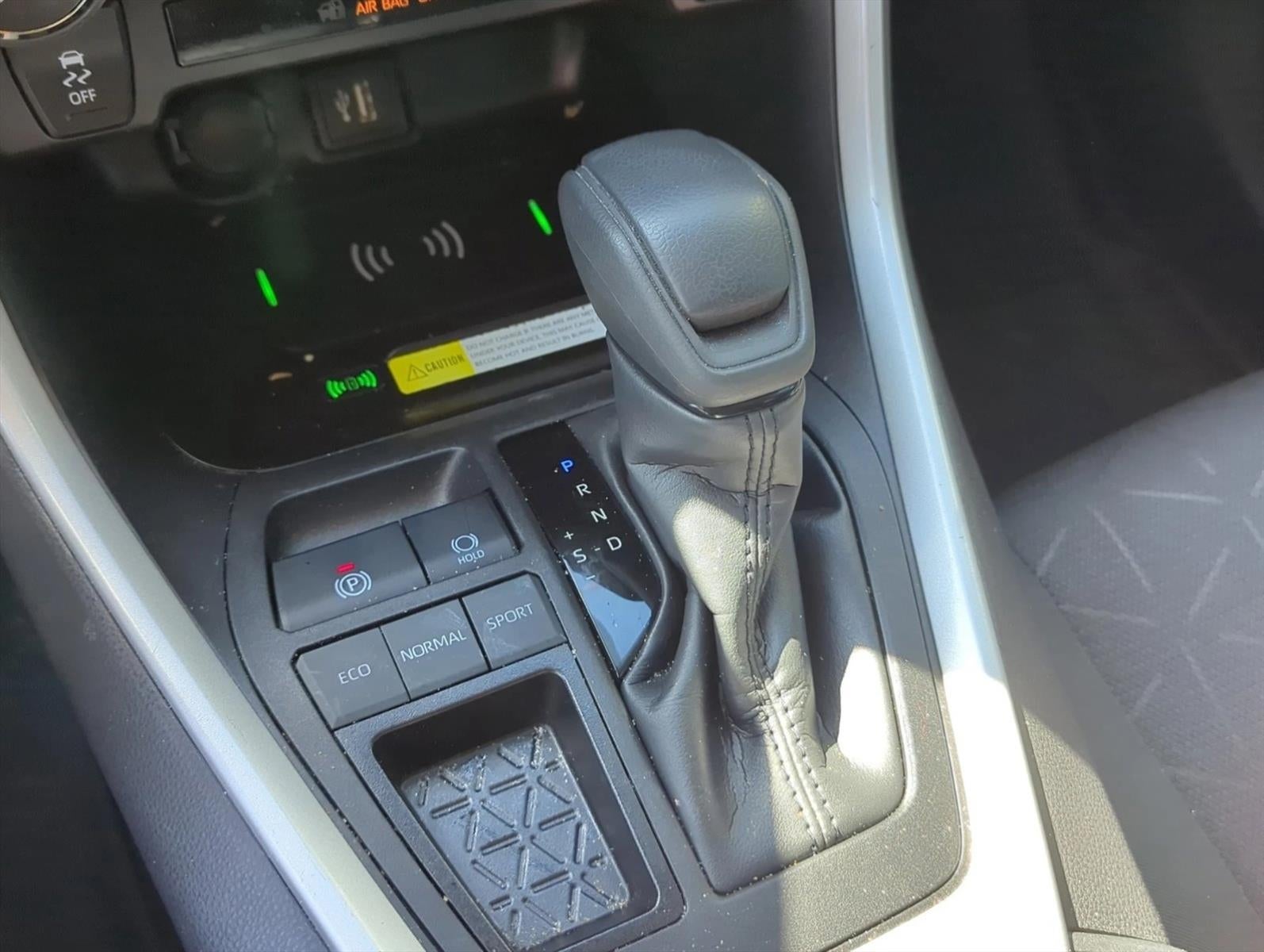 2024 Toyota RAV4 XLE FWD (Natl)