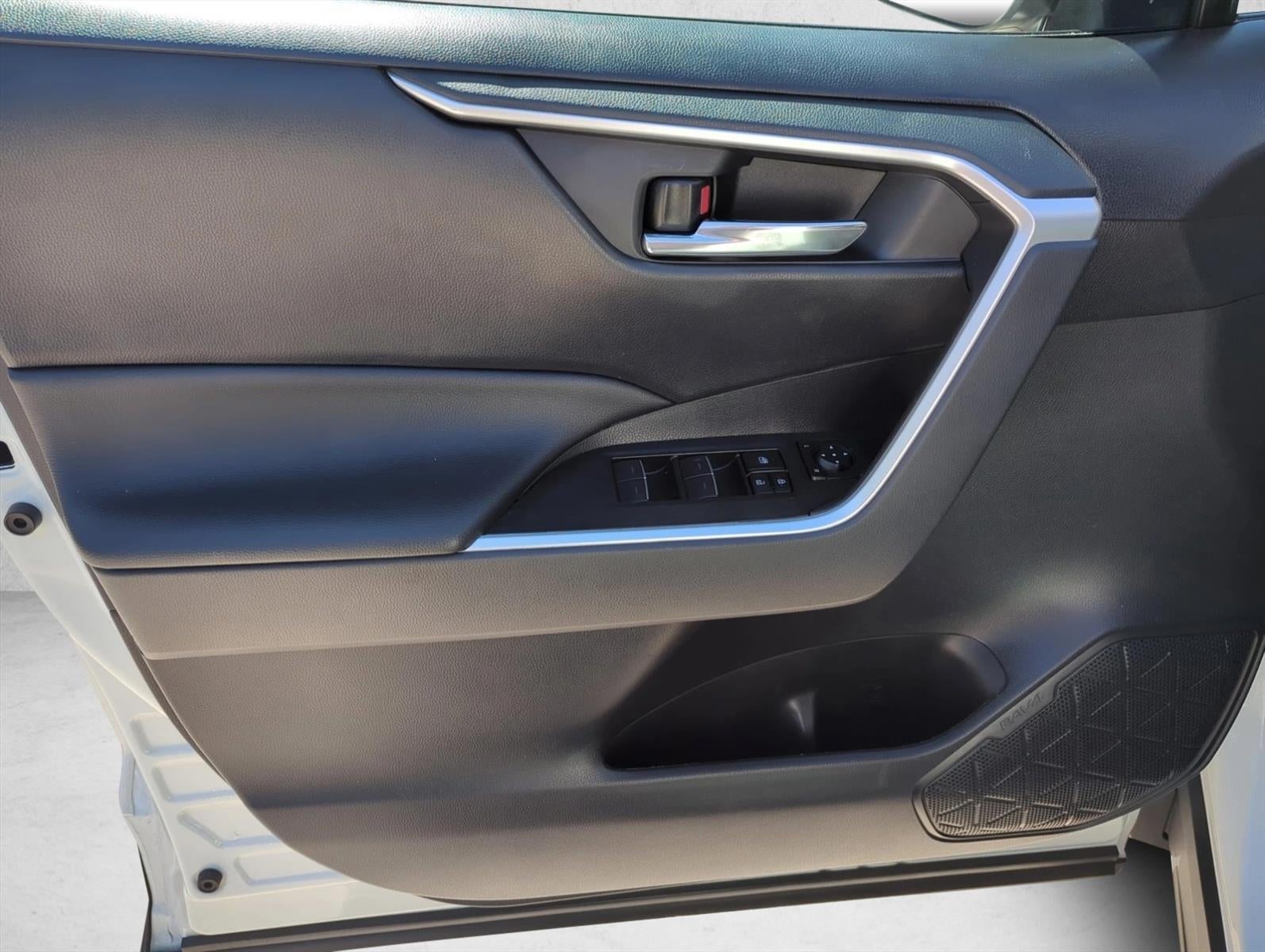 2024 Toyota RAV4 XLE FWD (Natl)